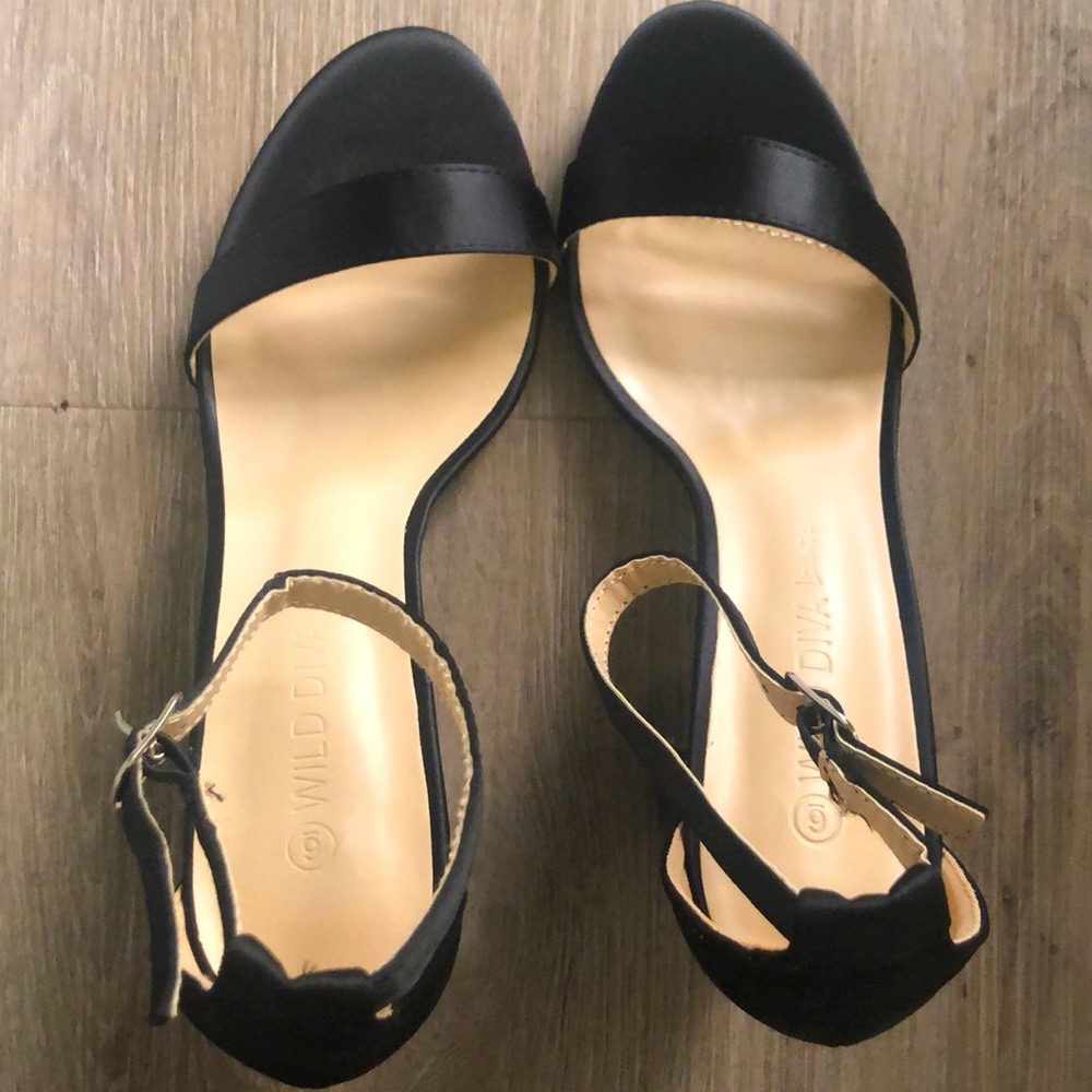 SIZE 6 Wild Diva Lounge Black Heels